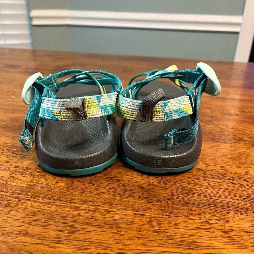 Chaco kids teal lime green white gray sandals size 6